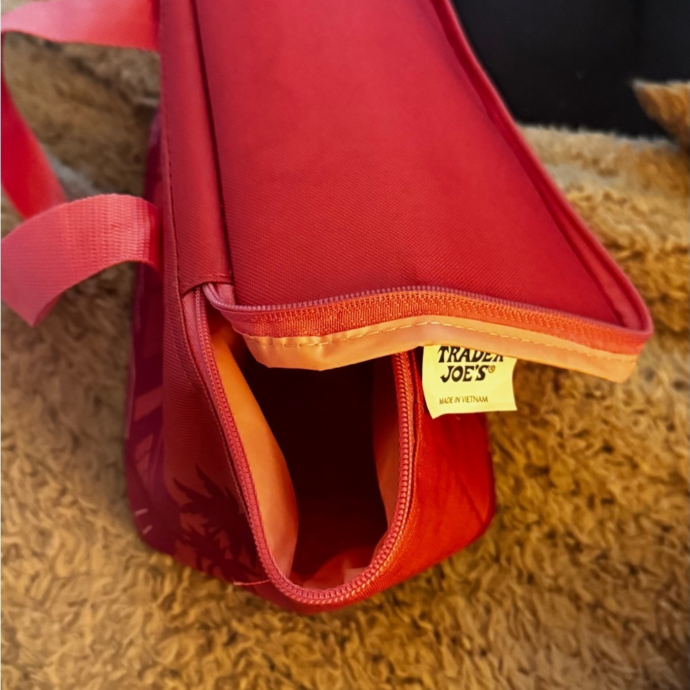 Trader Joe's Pink Mini Insulated Tote Bag - Picture 5 of 8